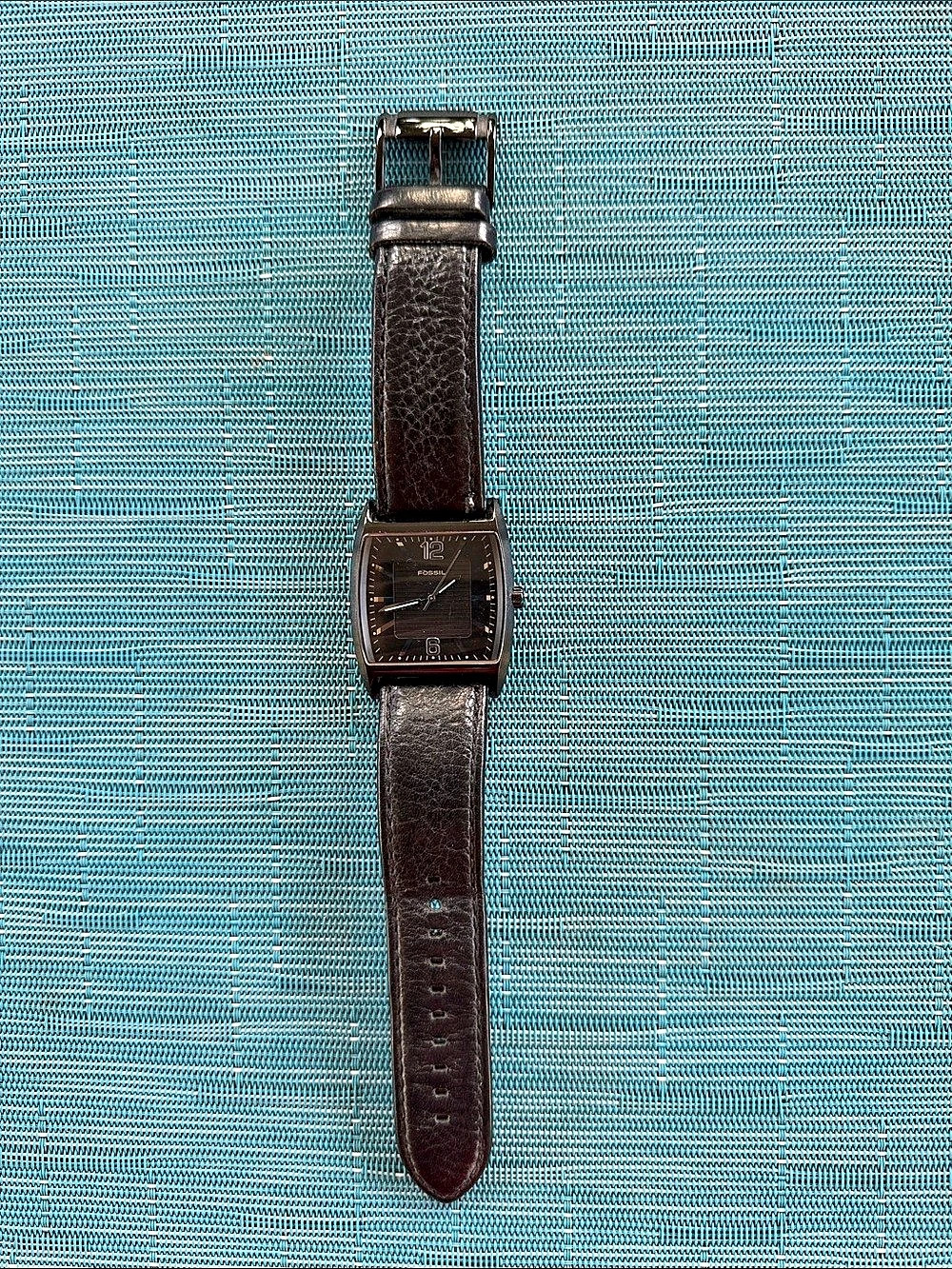 Fossil Men’s Black Leather Analog Watch